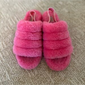 Pink ugg fur slippers